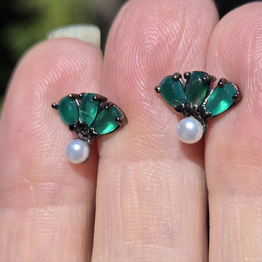 Natural Pearl & Green Onyx 3k Each Gemstone Sterling & Rhodium Earrings - Picture 3 of 9